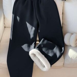 Navy Loose Warm Jogger – กางเกงวอร์มทรงหลวมสีกรมท่า บุซับในอุ่น