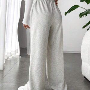 White Wide Sweatpants – สวีตแพนต์ขาบานเอวสูงสีขาว