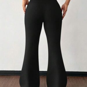 Vanilla Warm Flare Sport Pants – กางเกงกีฬาขาบานซับความร้อนโทนวานิลลา