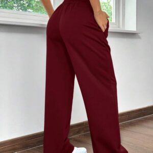 Burgundy Knit Straight Jogger – กางเกงวอร์มถักขาตรงสีเบอร์กันดี