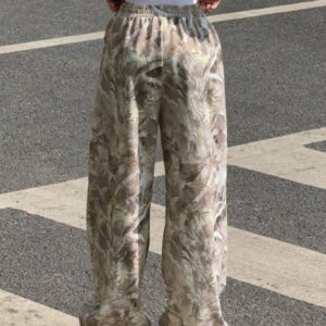 Branch Print Loose Play Pants – กางเกงพิมพ์ลายกิ่งไม้หลวมสำหรับใส่เล่น