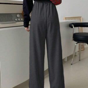 Solid Drawstring Loose Jogger – กางเกงวอร์มสีพื้นหลวมเชือกรูด