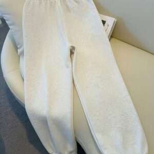 Knight Print Loose Pocket Jogger – กางเกงวอร์มพิมพ์ลายอัศวินหลวมมีกระเป๋า